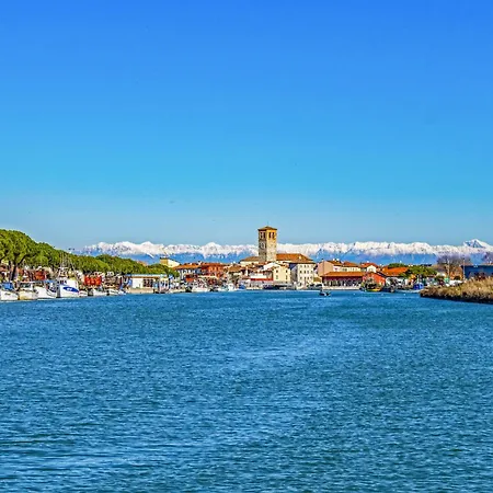 In 42844 Daire Bibione