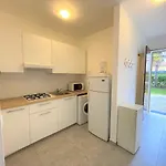 In 42844 Daire Bibione